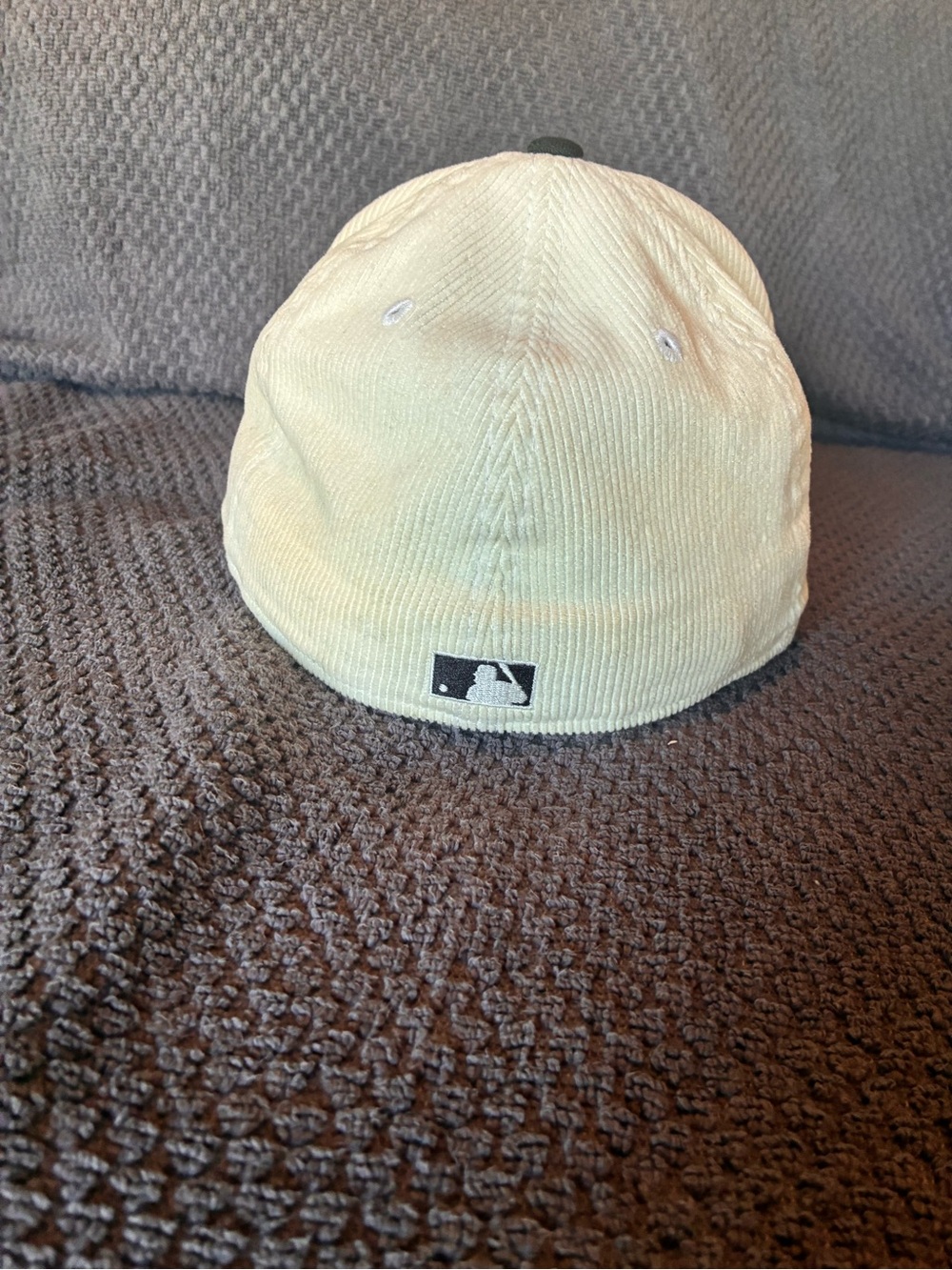 New Era Rockies Two-Tone Baseball Cap - Cream & Black - Picture 4 of 4